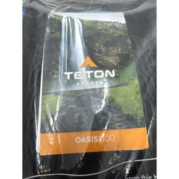 TETON Sports Oasis 1100 Hydration Backpack 2L Bladder Blue Raincover 18.5"x10"x7 - Picture 5 of 5